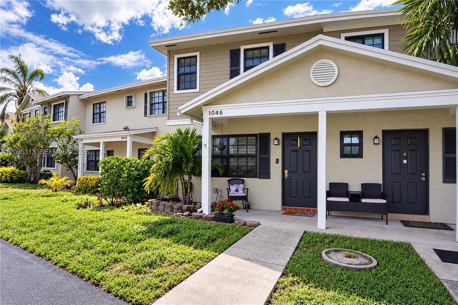 1046 NW 107th Ave, Pembroke Pines FL 33026