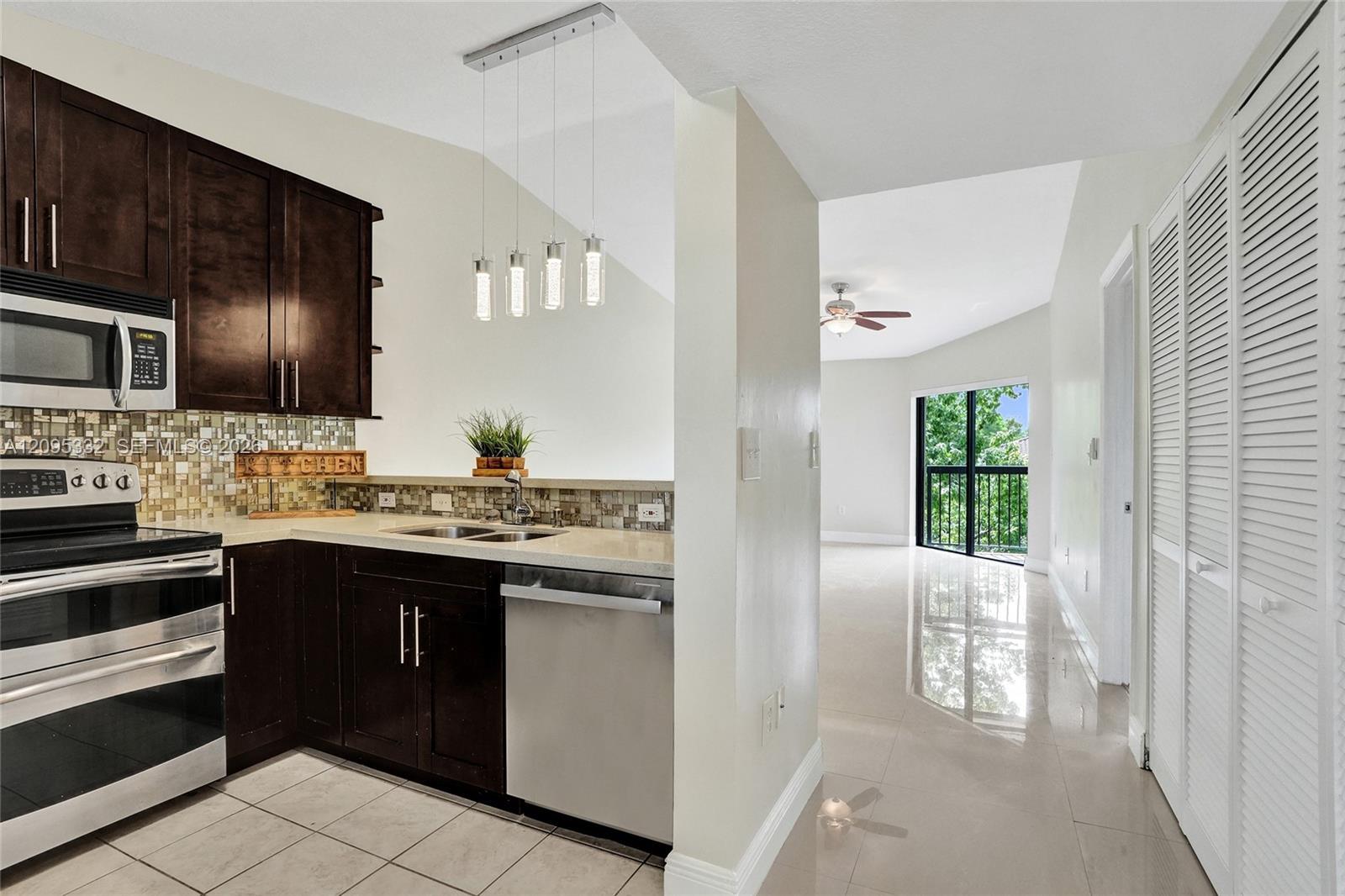 9946 Nob Hill Pl # 9946, Sunrise FL 33351 photo 5