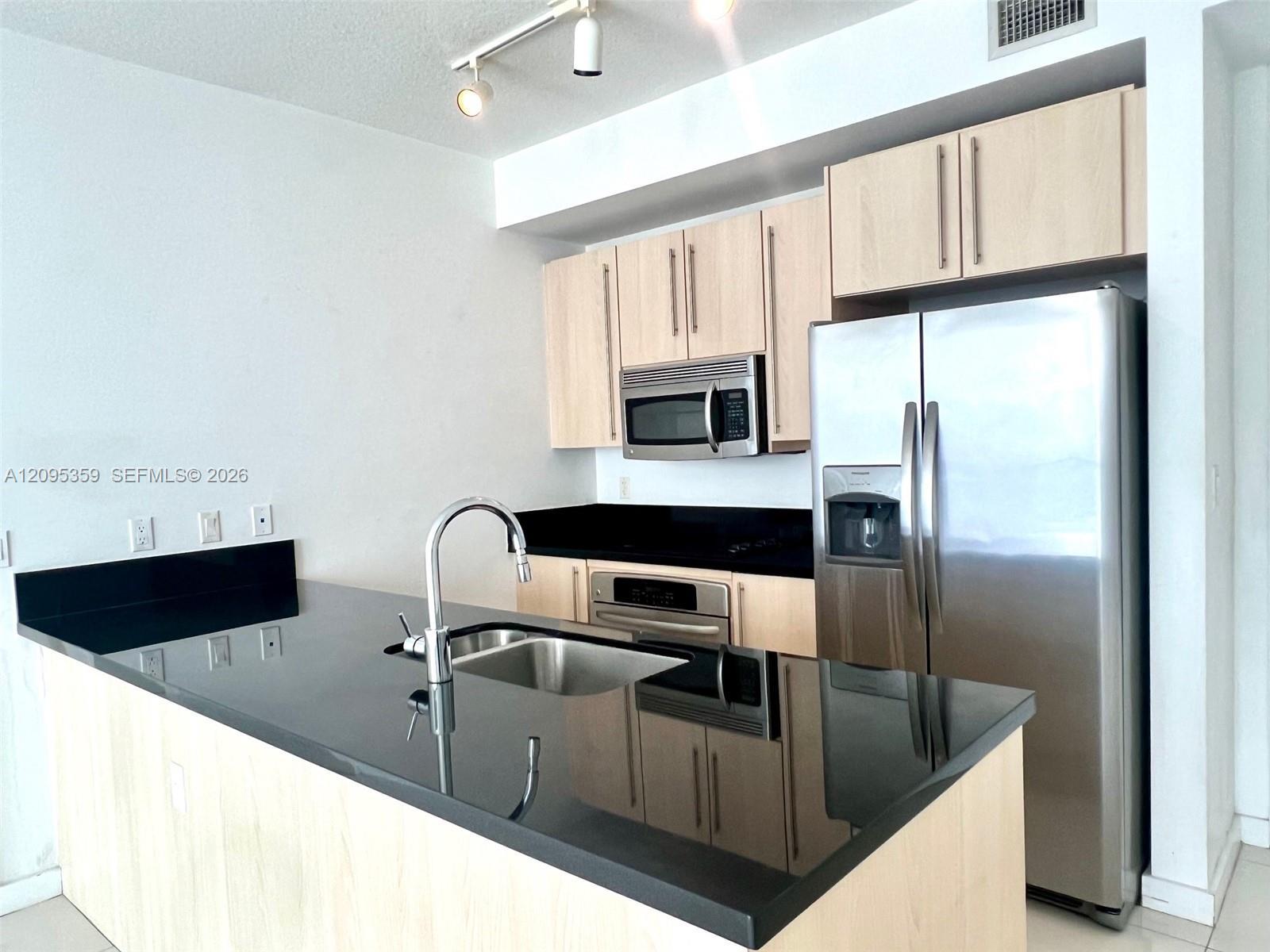 1111 SW 1st Ave # 2623, Miami FL 33130 photo 4