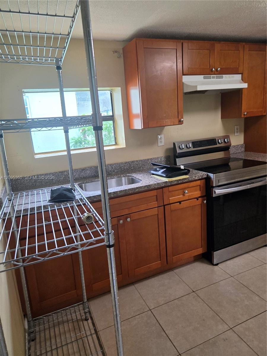 1957 NE 177th St # 1, North Miami Beach FL 33162