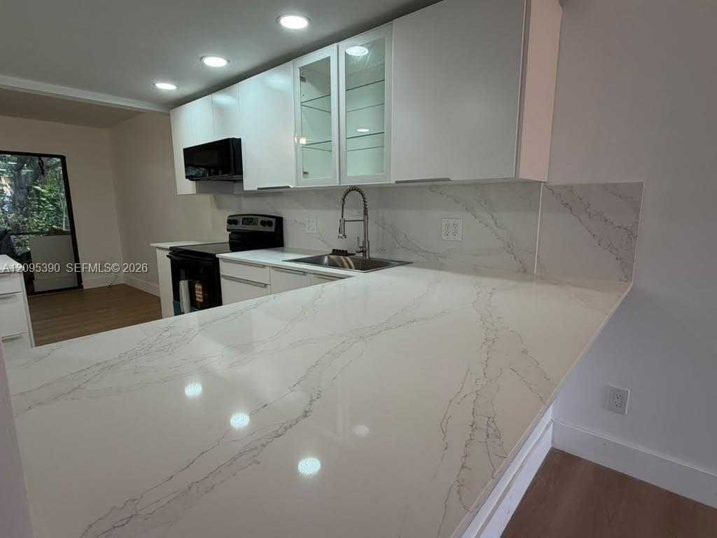 639 N University Dr # 17, Plantation FL 33324