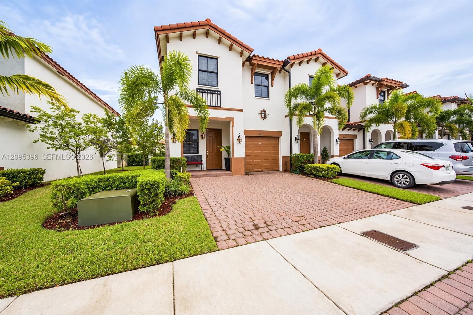 8837 NW 102nd Ct, Doral FL 33178