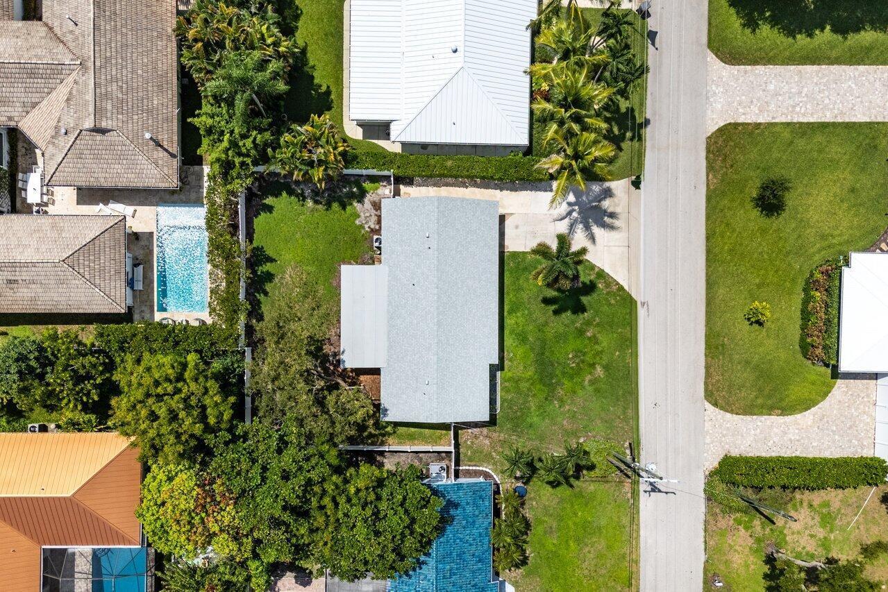 2350 NIKI JO Lane, Palm Beach Gardens FL 33410 photo 3