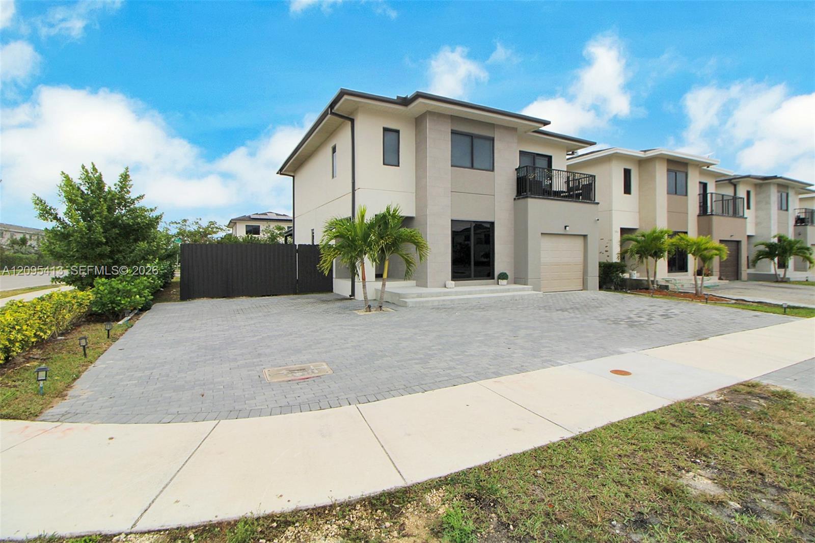 320 NW 13th Ct # 320, Florida City FL 33034 photo 2