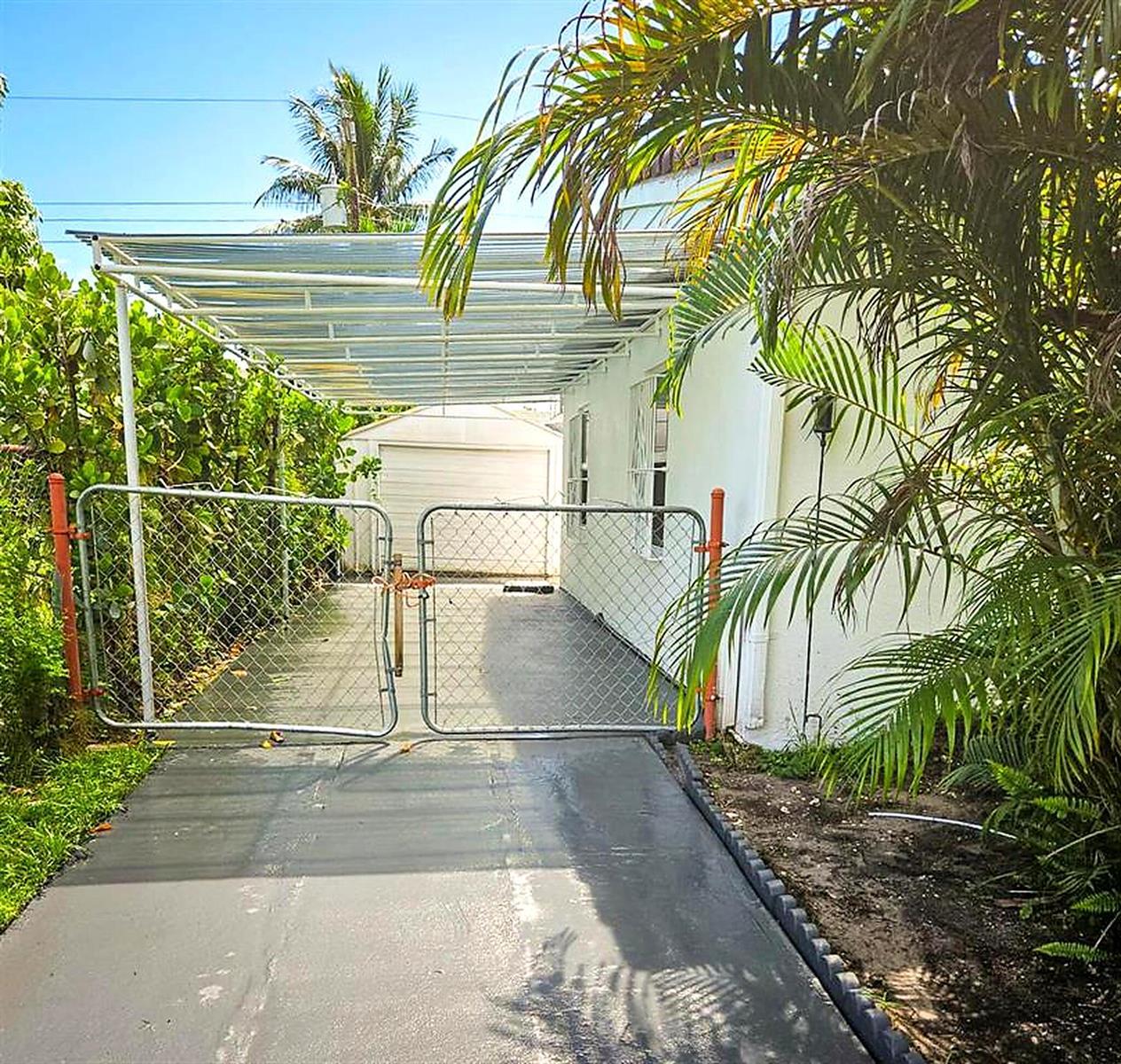 18321 NE 20TH Place, North Miami Beach FL 33179 photo 3