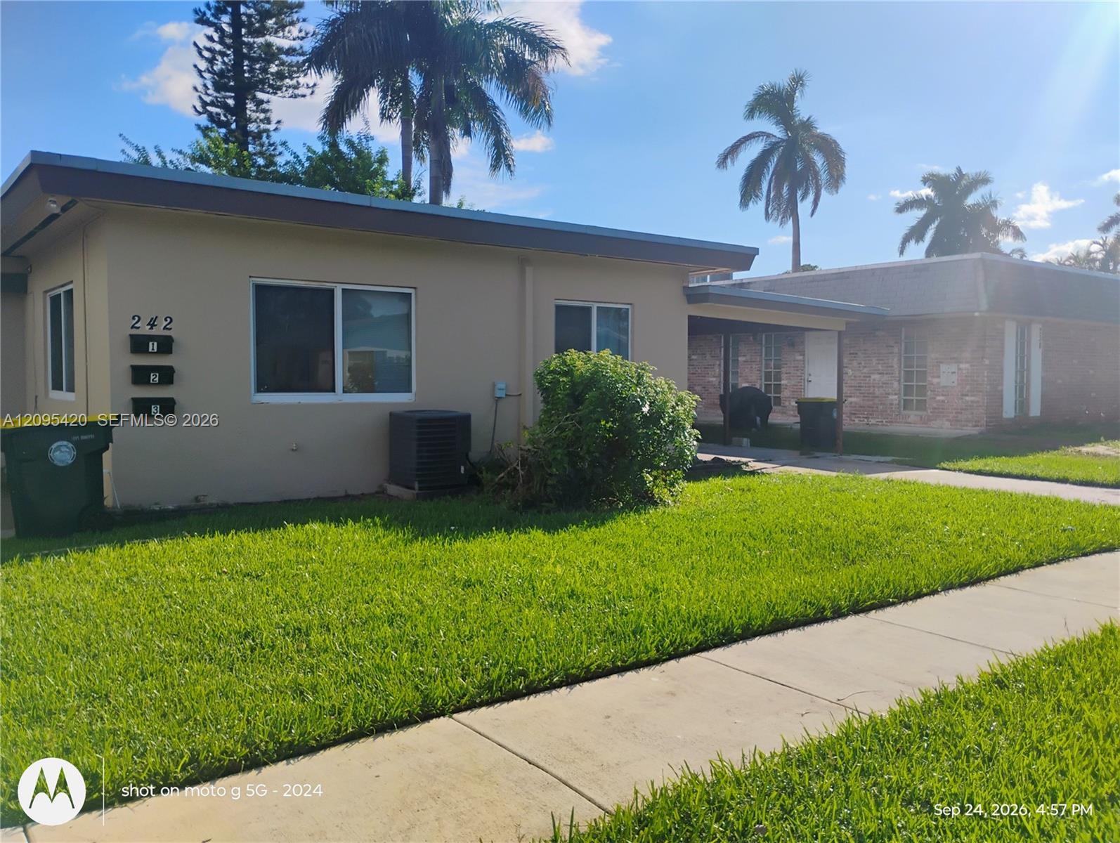 242 SE Park St # 2, Dania Beach FL 33004 photo 2
