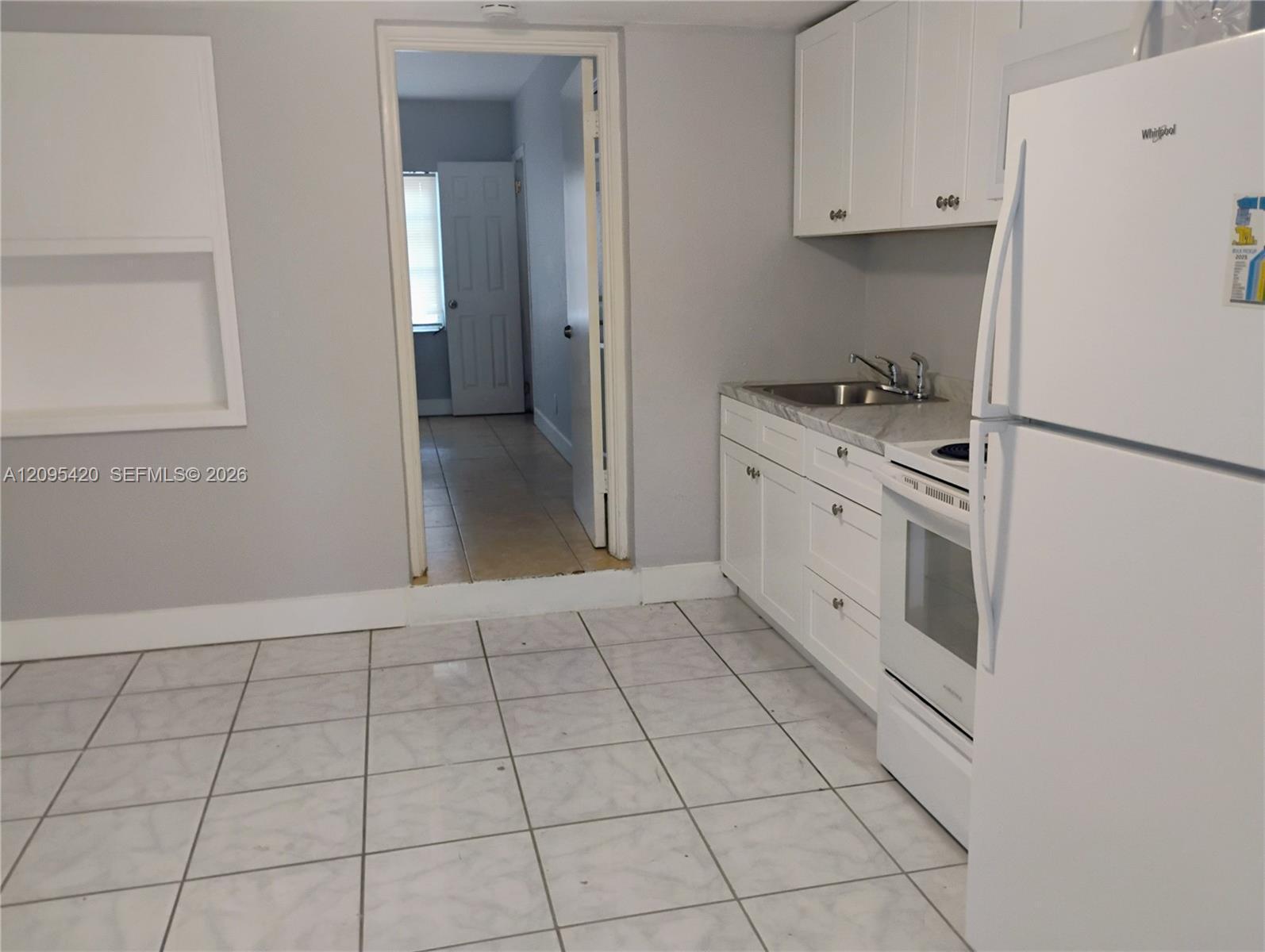 242 SE Park St # 2, Dania Beach FL 33004 photo 4