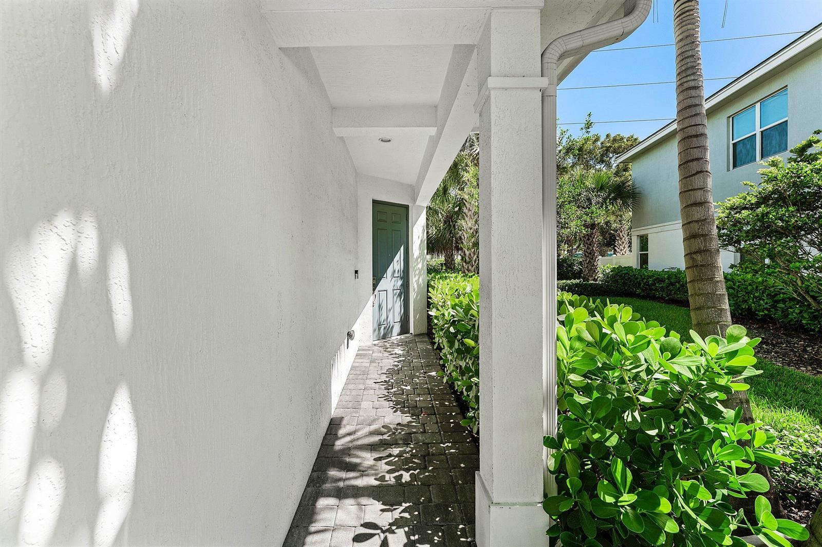 562 PARSONS Way, Deerfield Beach FL 33442 photo 4