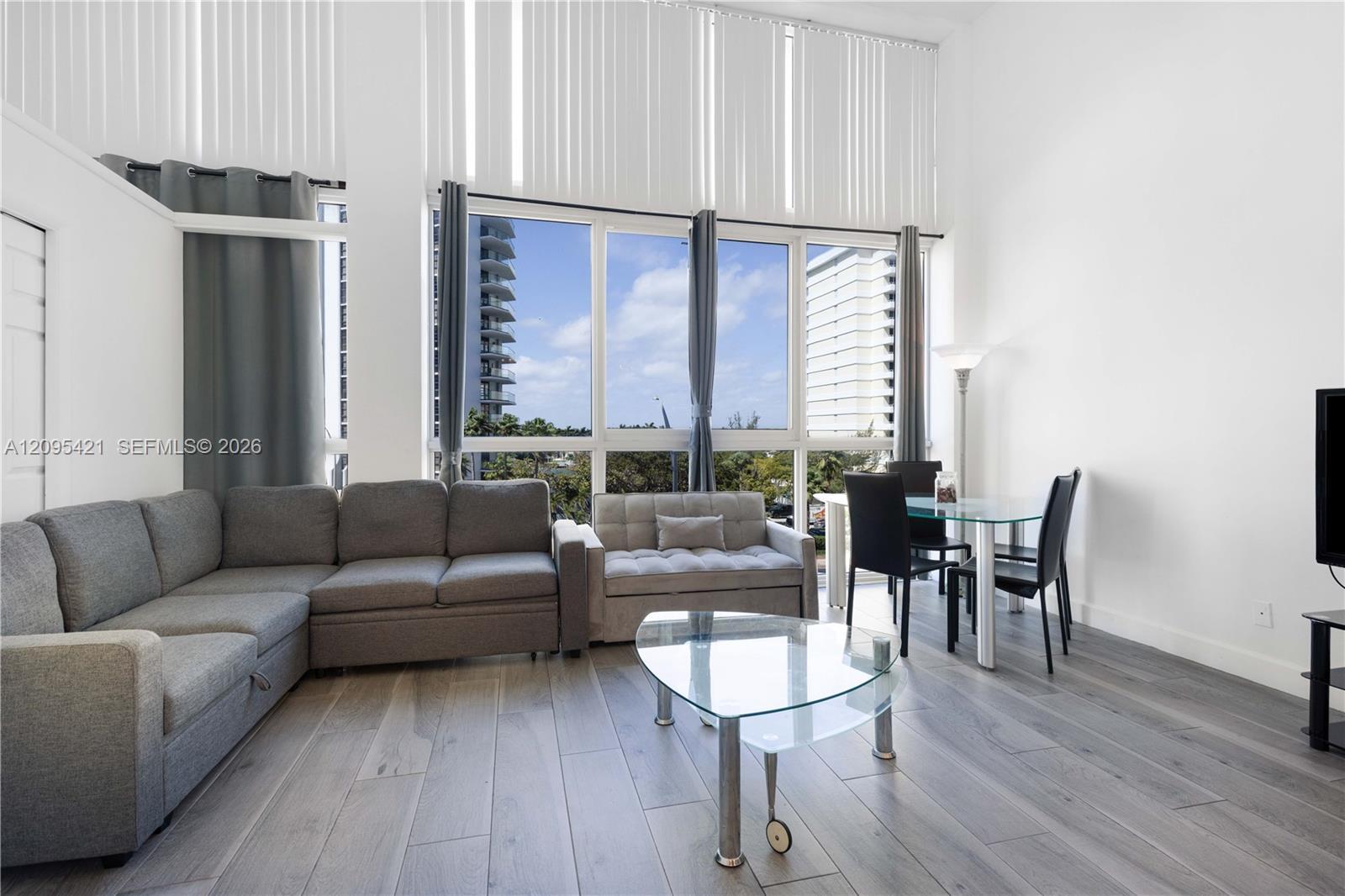 5445 Collins Ave, Miami Beach FL 33140 photo 5