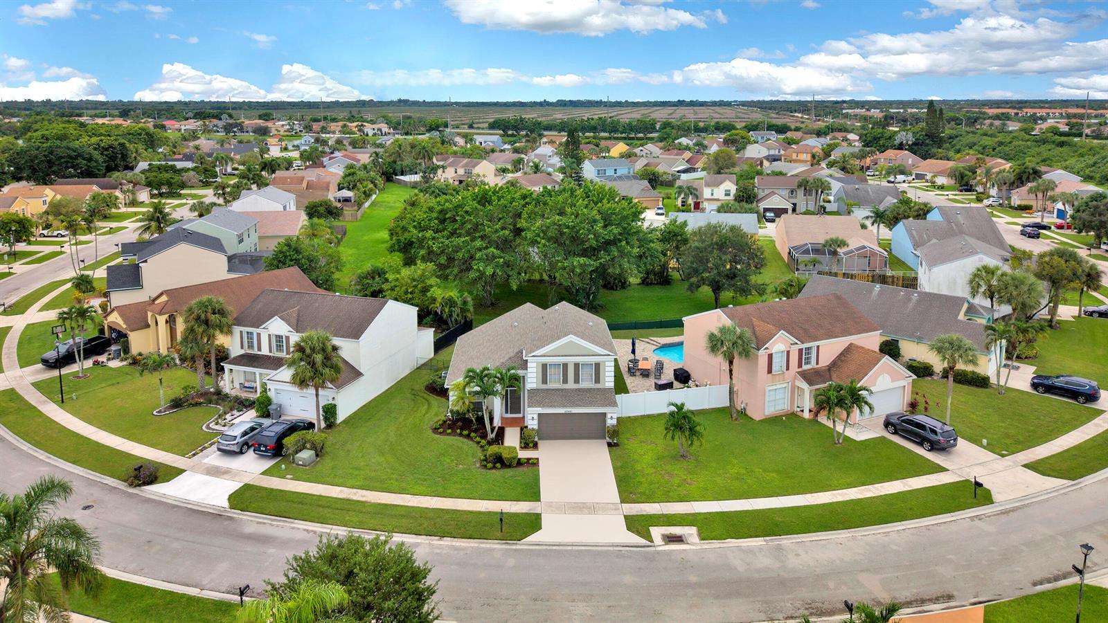 22481 MIDDLETOWN Drive, Boca Raton FL 33428 photo 2