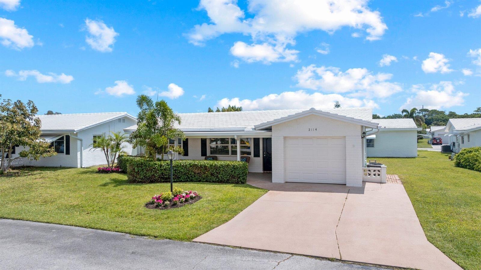 2114 SW 13th Place, Boynton Beach FL 33426