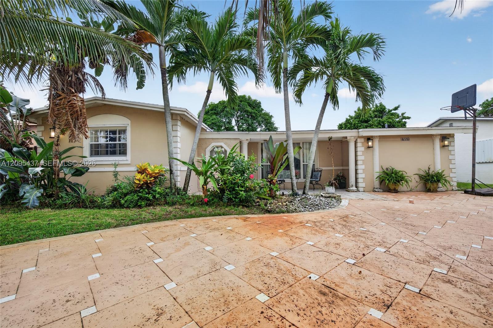 8508 Long Acre Dr, Miramar FL 33025 photo 2