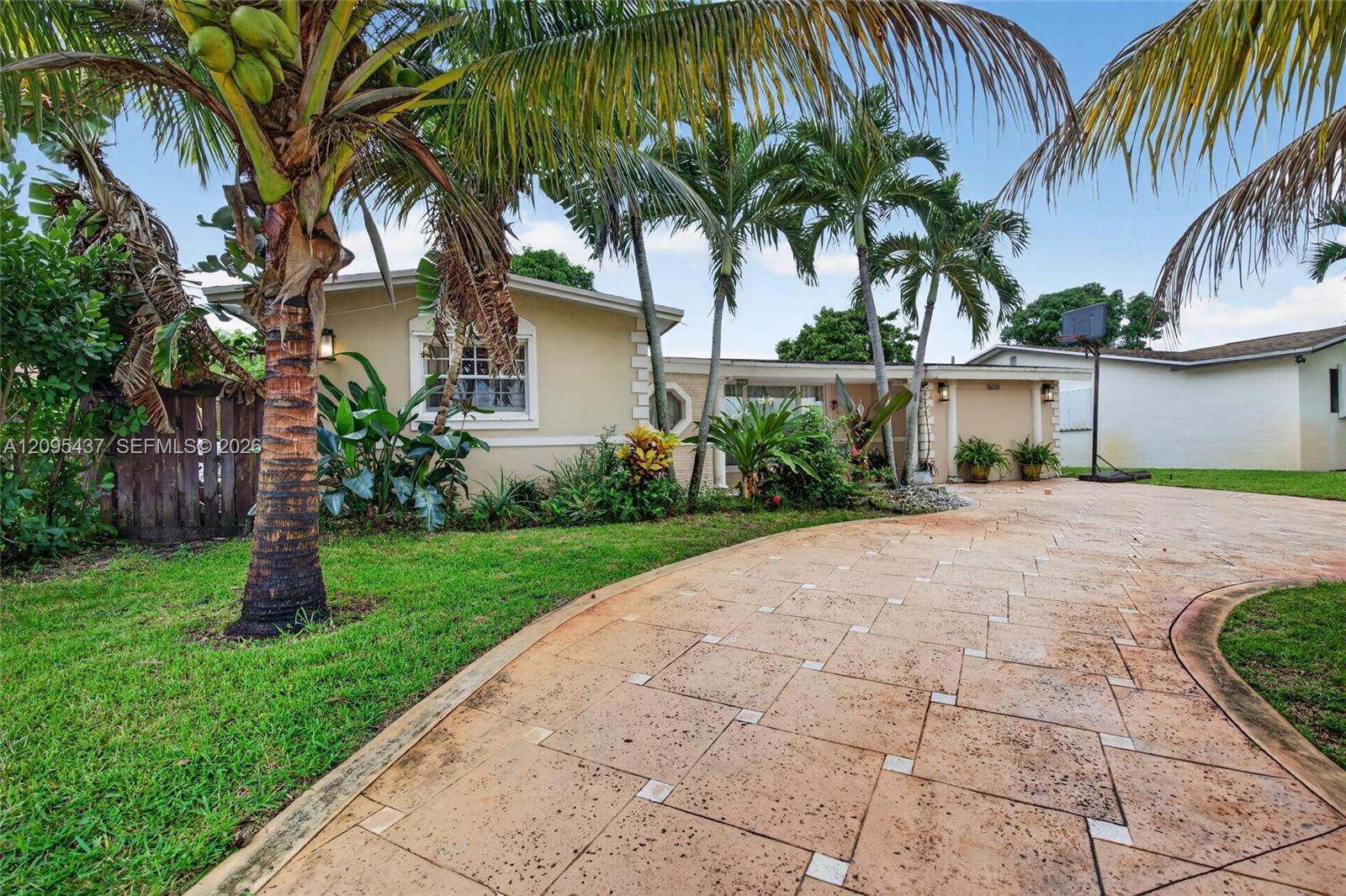8508 Long Acre Dr, Miramar FL 33025 photo 3