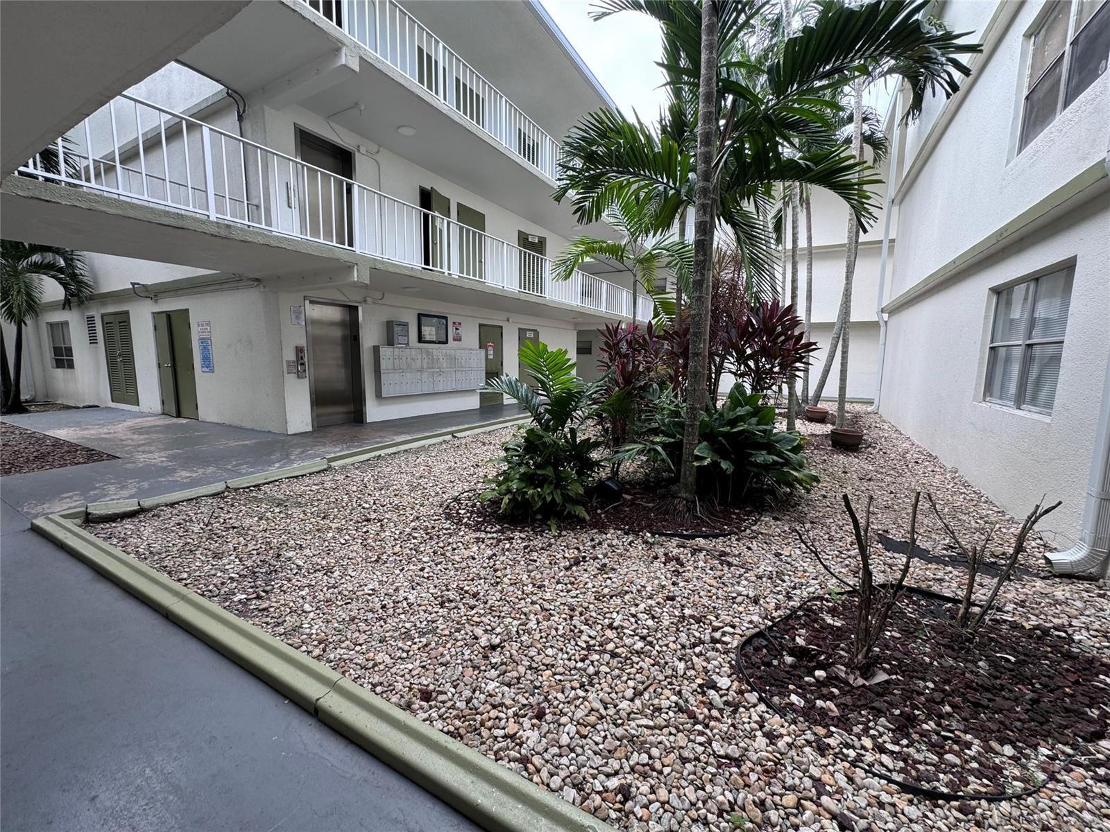 4205 N UNIVERSITY Drive # 107, Sunrise FL 33351
