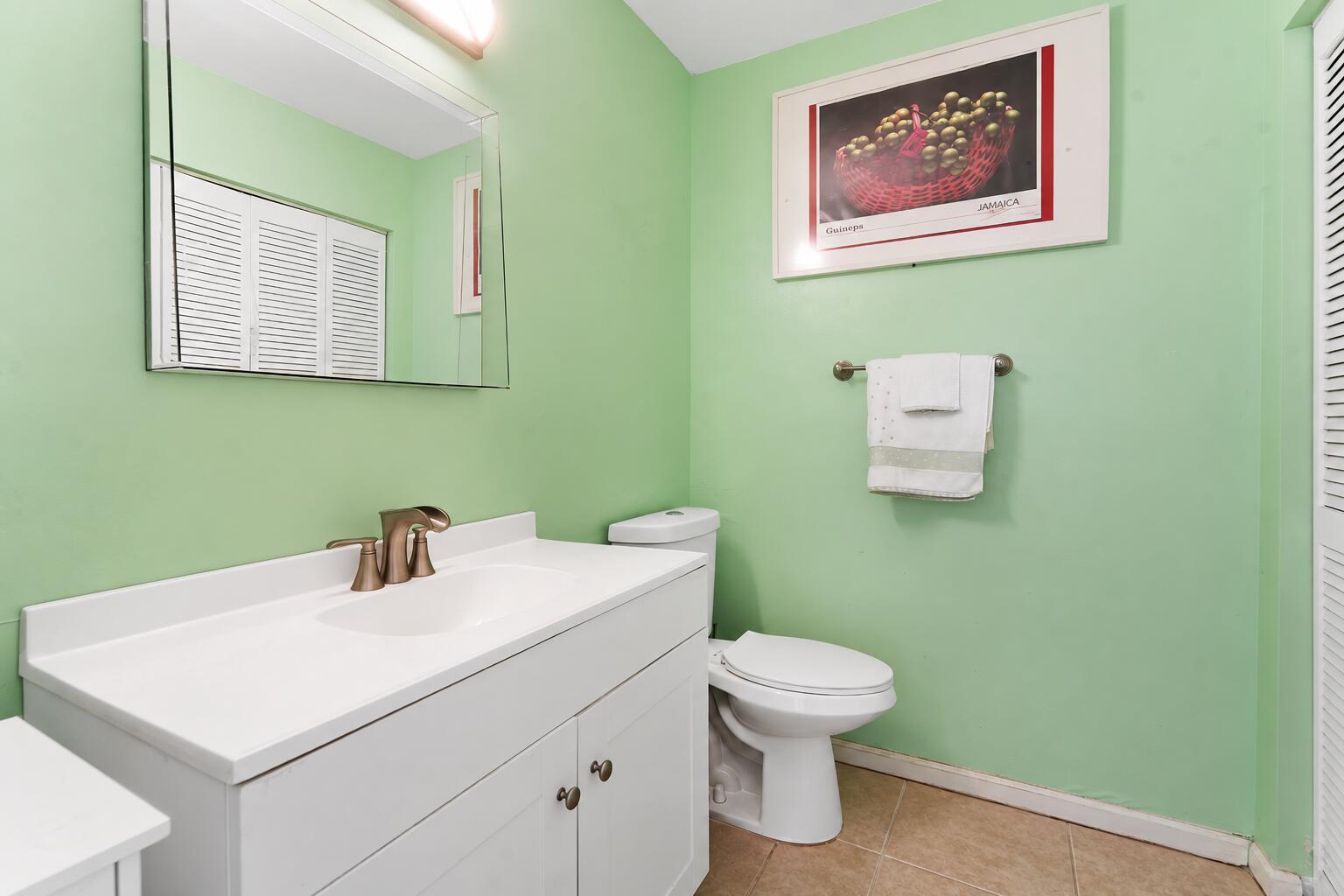 1595 Woodbridge Lakes Circle, West Palm Beach FL 33406 photo 4