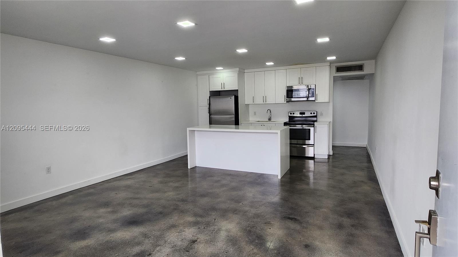 1770 79th St Cswy # D304, North Bay Village FL 33141