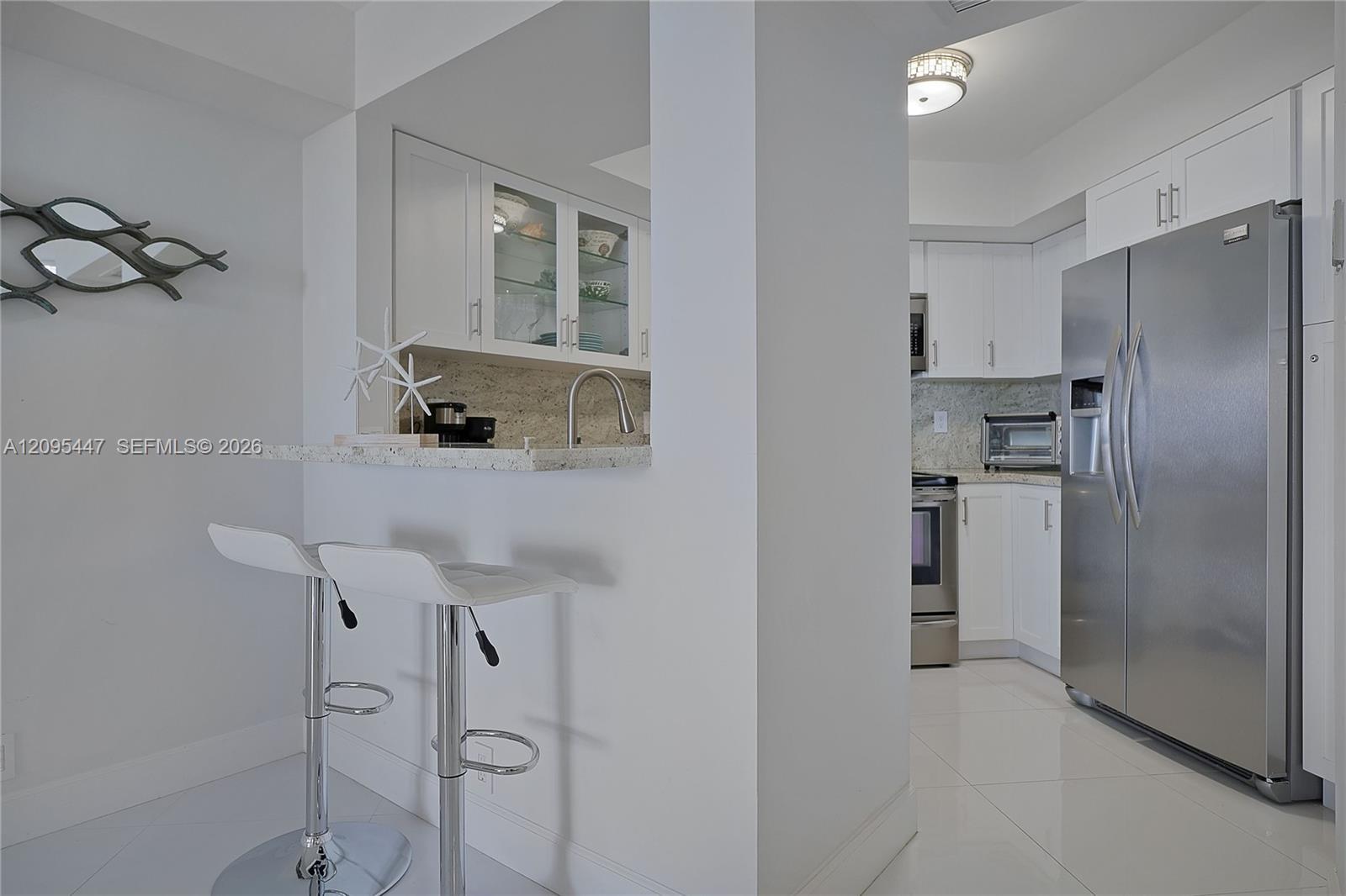 Miami Beach, FL 33141 photo 4
