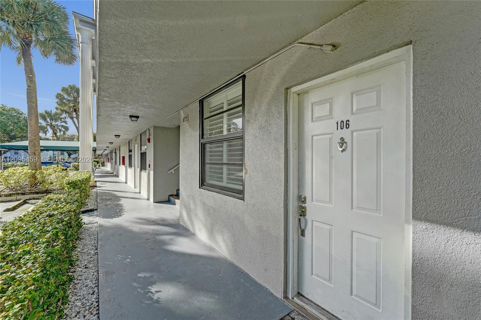 1522 Whitehall Dr # 106, Davie FL 33324 photo 3