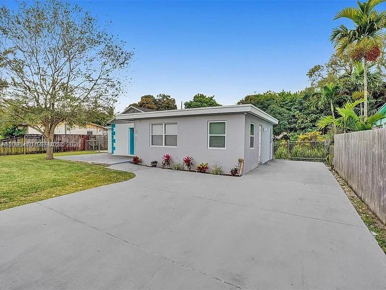 760 NE 152nd St # 0, Miami FL 33162 photo 2