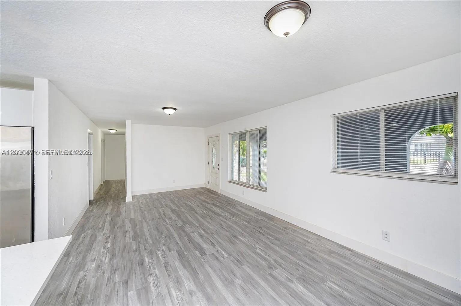 11950 SW 182nd Ter, Miami FL 33177 photo 4