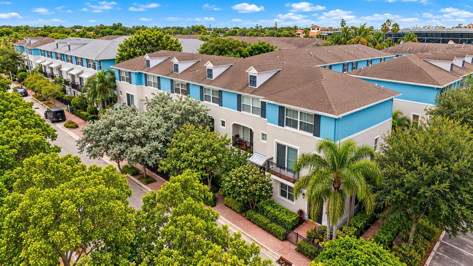 23 NW 4TH Avenue, Delray Beach FL 33444 photo 2