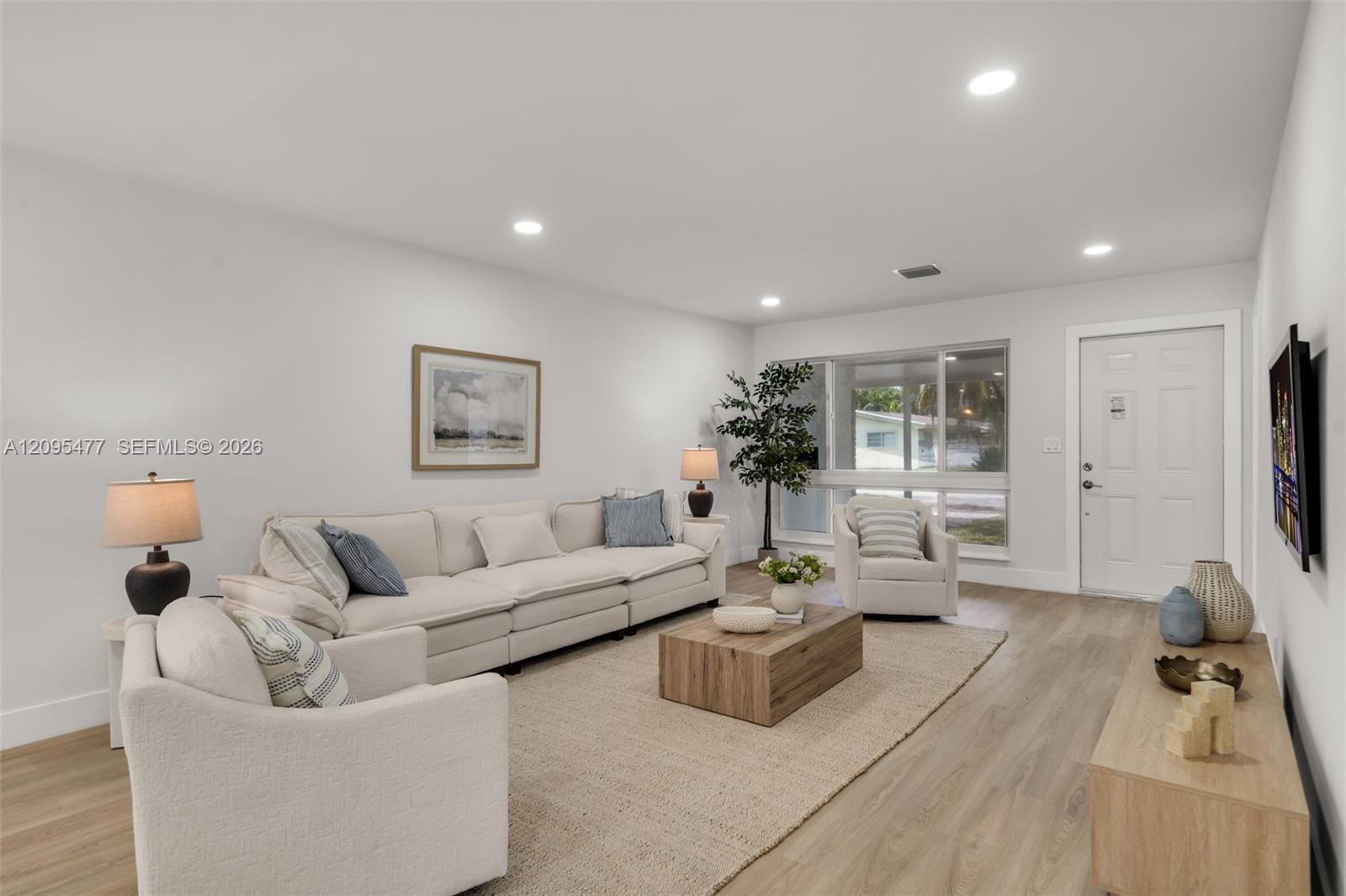 3920 Hayes St, Hollywood FL 33021 photo 5