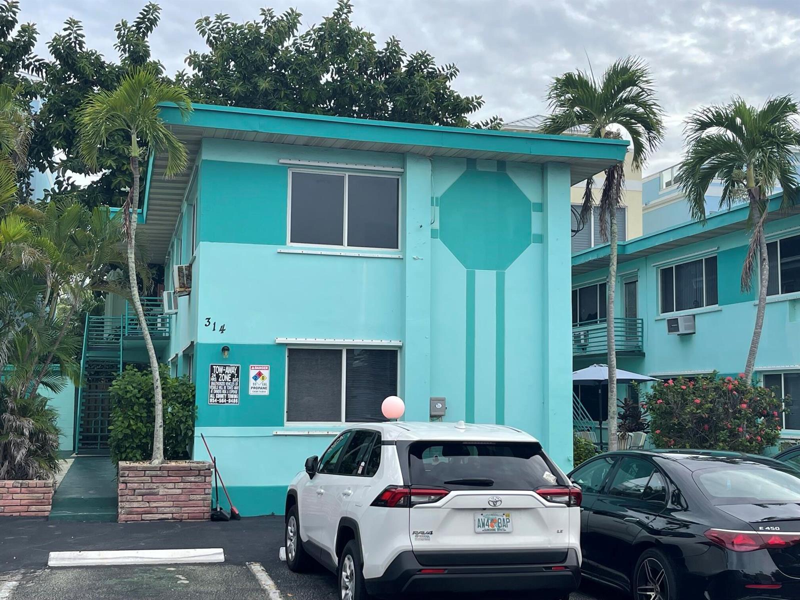 314 Elm Street # 3, Hollywood FL 33019 photo 3