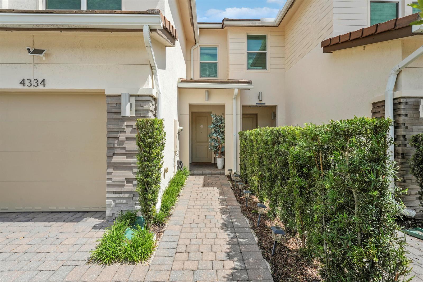 4334 Veleiros Avenue, Deerfield Beach FL 33064 photo 2