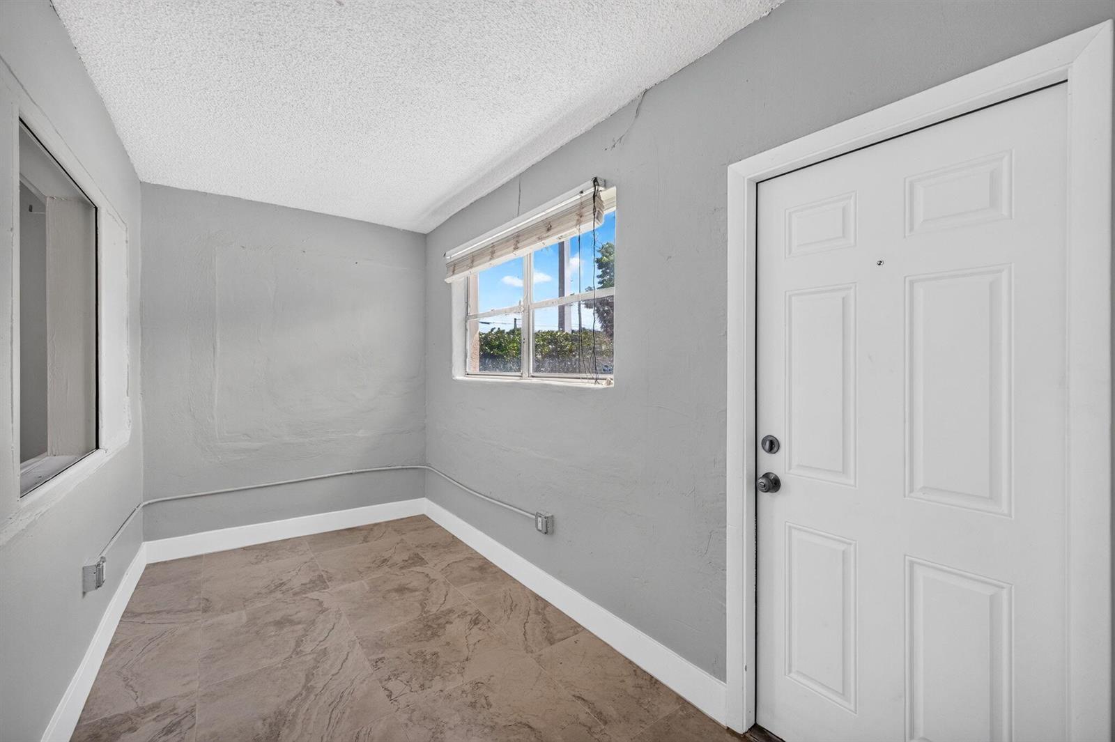 2731 NW 6TH Court, Fort Lauderdale FL 33311 photo 3