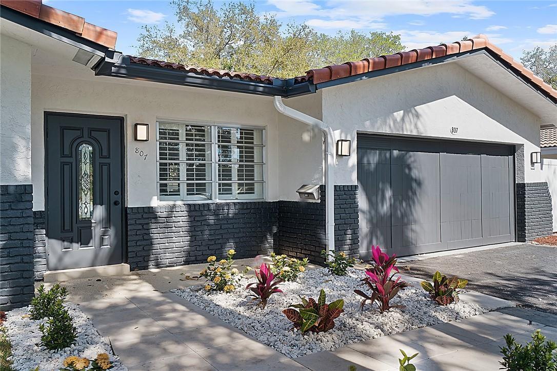 807 NW 7TH Street, Boca Raton FL 33486 photo 2