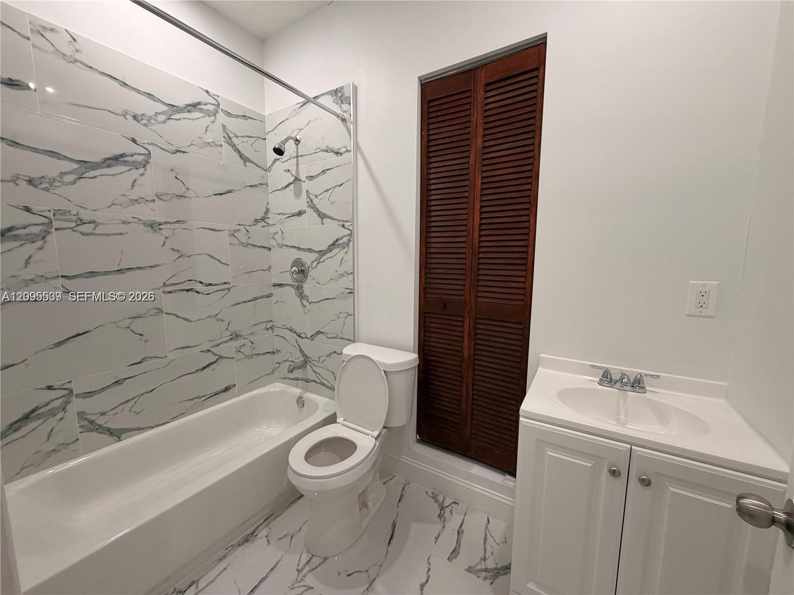 2804 NW 7th Ct # 2804, Fort Lauderdale FL 33311 photo 4