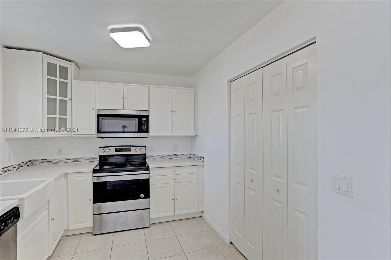 3810 N JOG Road # 106, West Palm Beach FL 33411 photo 2