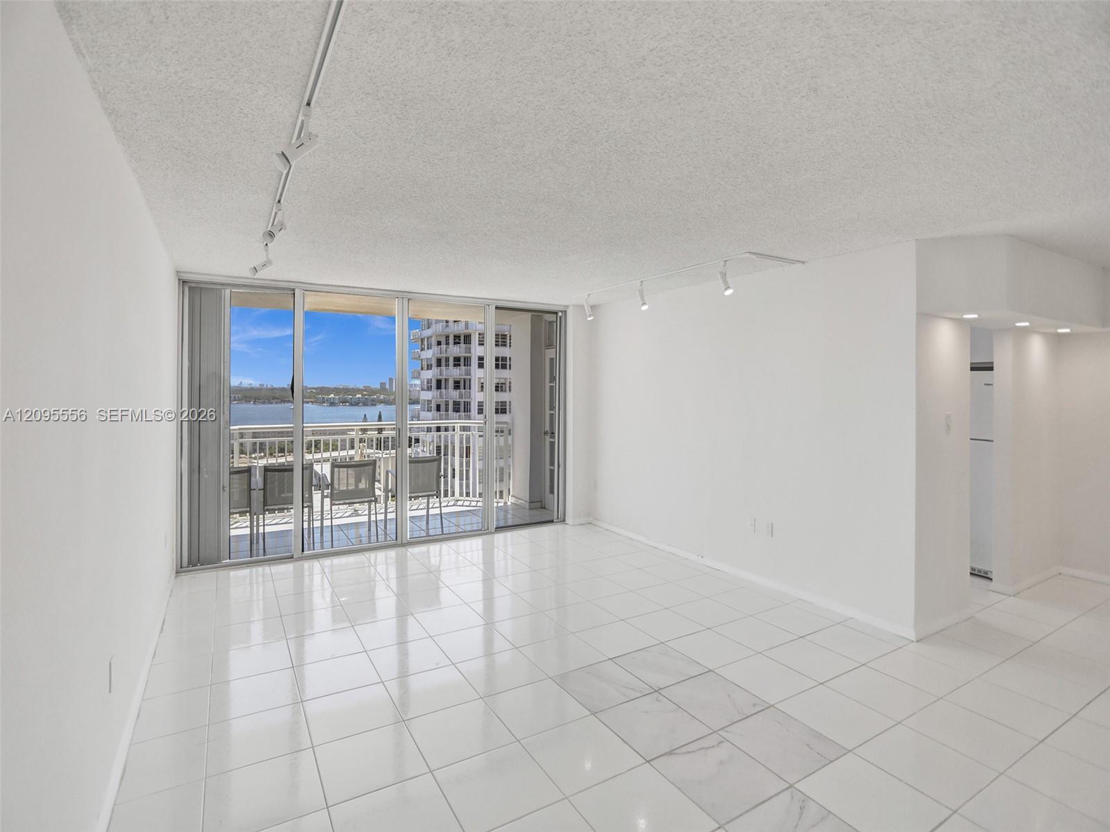 18071 BISCAYNE BLVD # 1701, Aventura FL 33160 photo 3