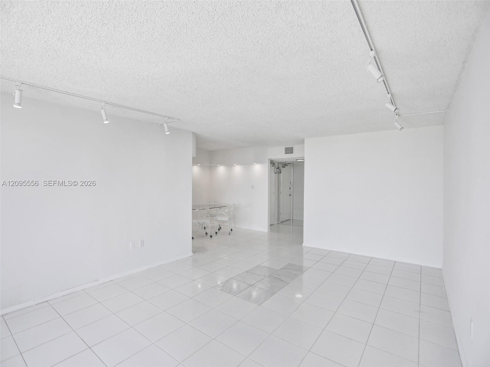 18071 BISCAYNE BLVD # 1701, Aventura FL 33160 photo 5