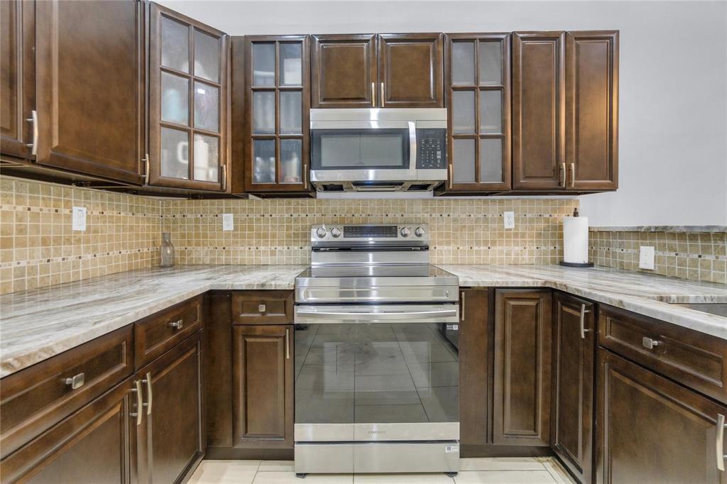3003 LA MIRAGE Drive # 3003, Lauderhill FL 33319 photo 4