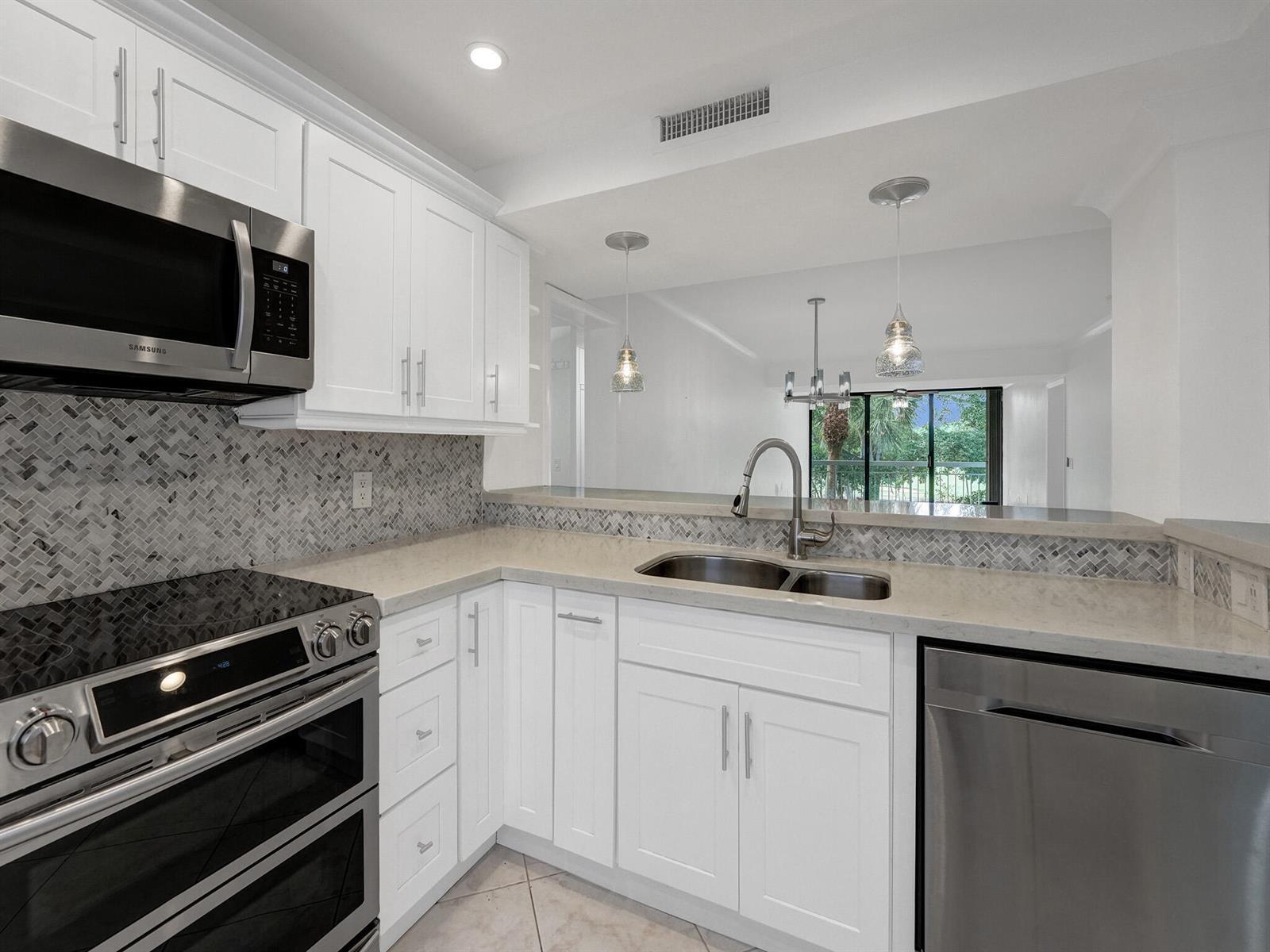 6169 BALBOA Circle # 306, Boca Raton FL 33433 photo 4