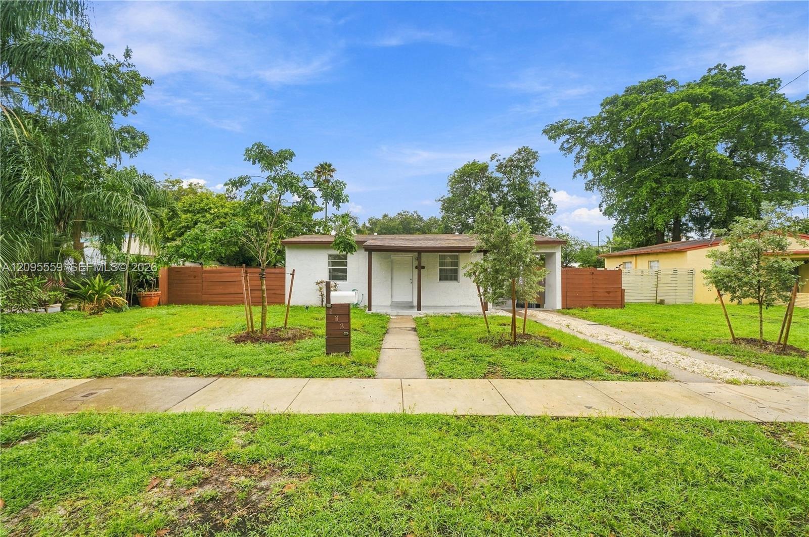 133 SW 22nd Ter, Fort Lauderdale FL 33312