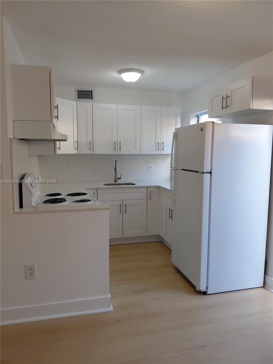 5441 W 24th Ave # 11, Hialeah FL 33016 photo 3