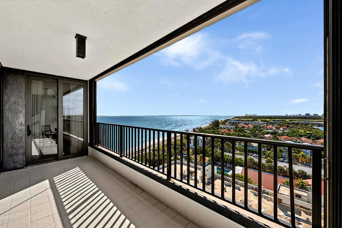 450 OCEAN Drive, Juno Beach FL 33408 photo 2
