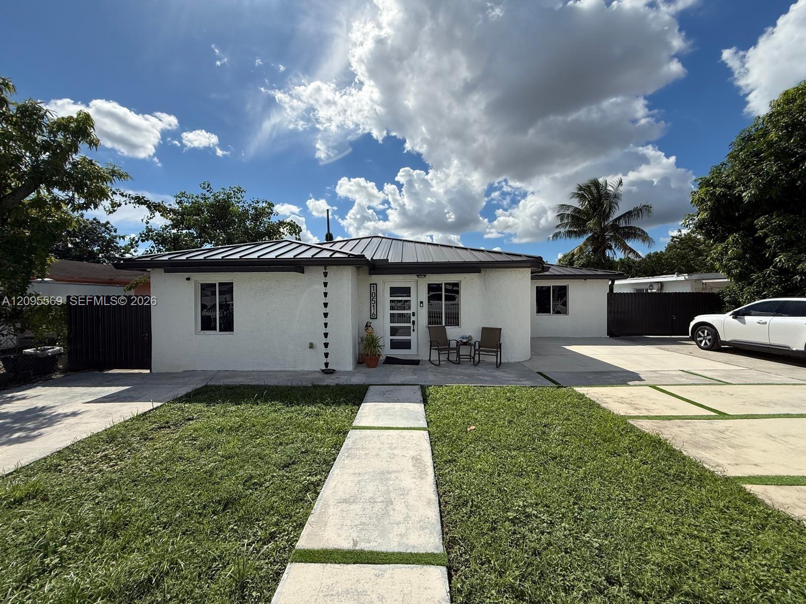 10516 NW 36th Pl, Miami FL 33147 photo 3