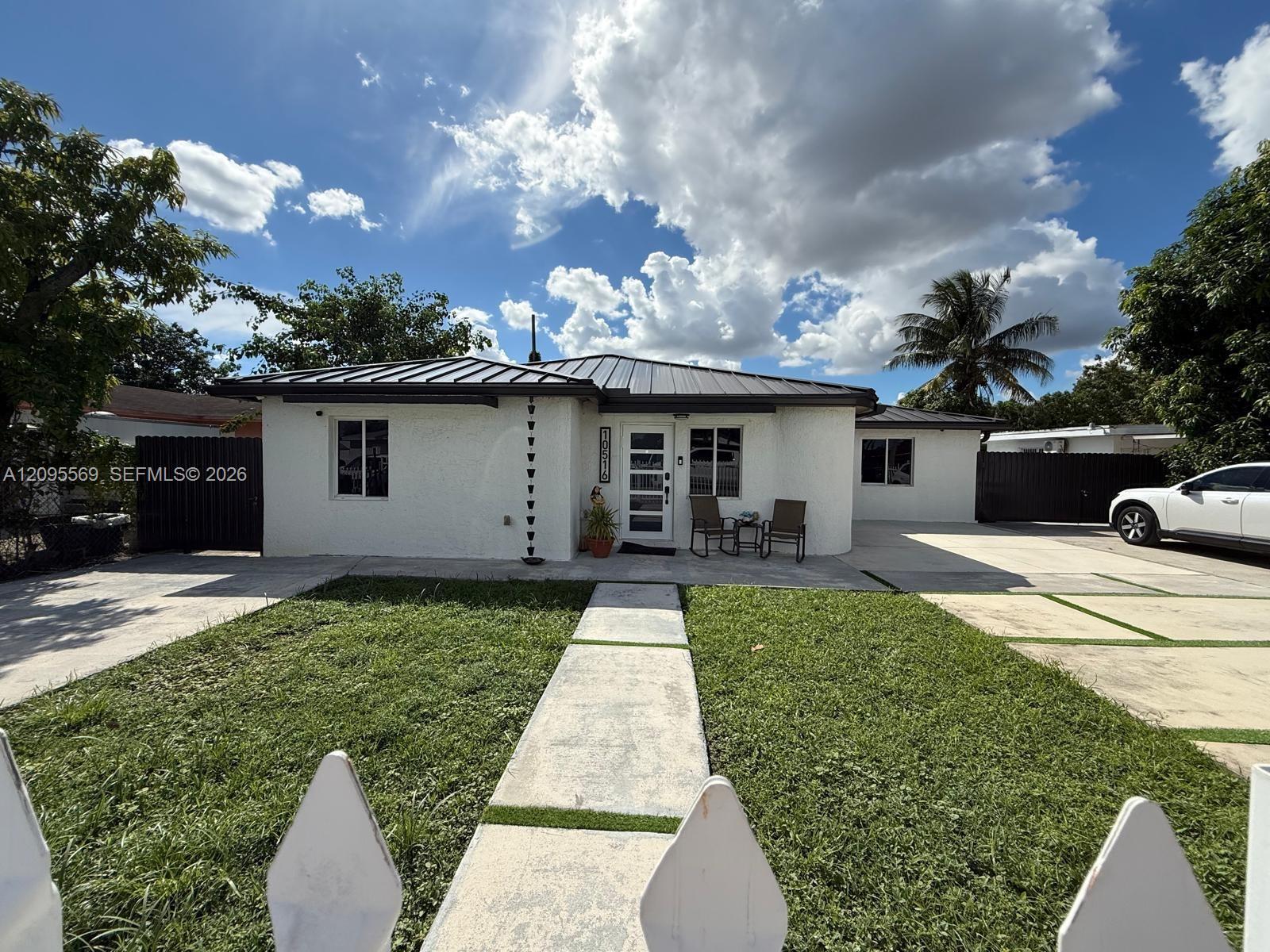 10516 NW 36th Pl, Miami FL 33147 photo 4