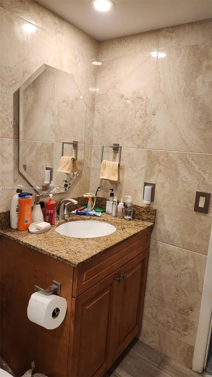 8801 Wiles Rd # 208, Coral Springs FL 33067 photo 3
