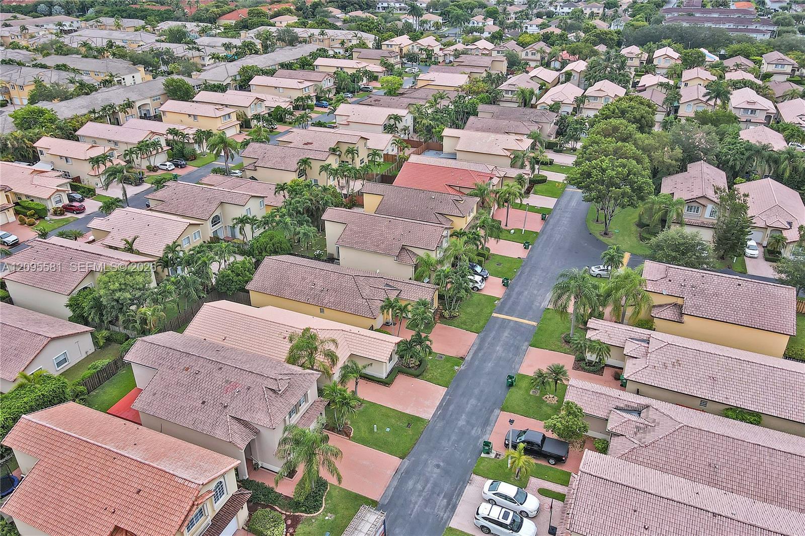 11333 NW 52nd Ln, Doral FL 33178 photo 3