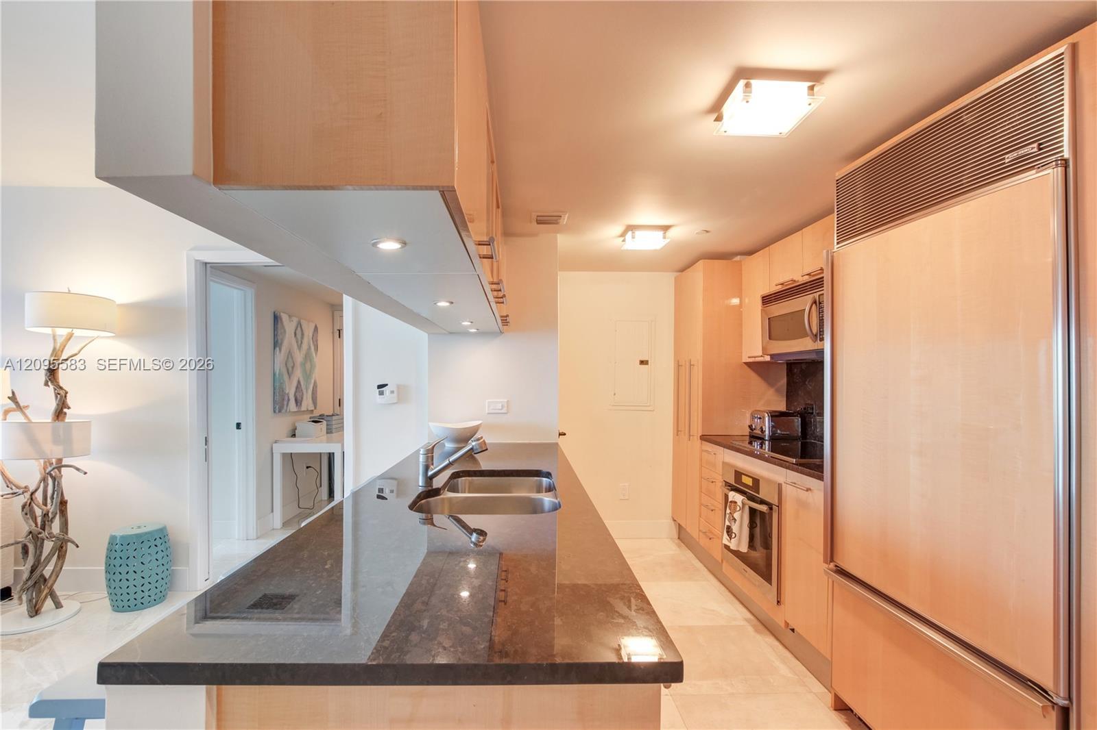 6801 Collins Ave # 1112, Miami Beach FL 33141 photo 3