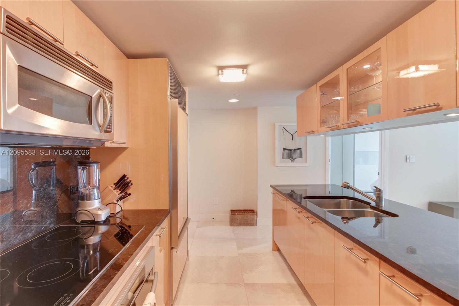 6801 Collins Ave # 1112, Miami Beach FL 33141 photo 4