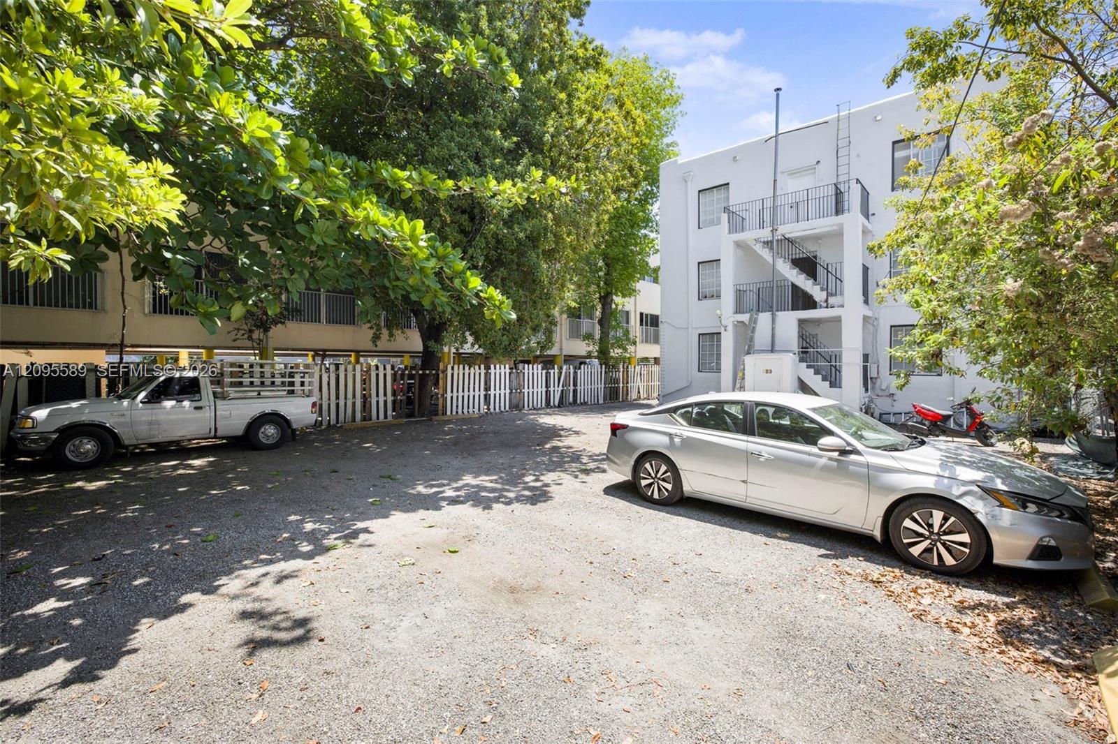 1563 SW 2nd St # 5, Miami FL 33135 photo 2