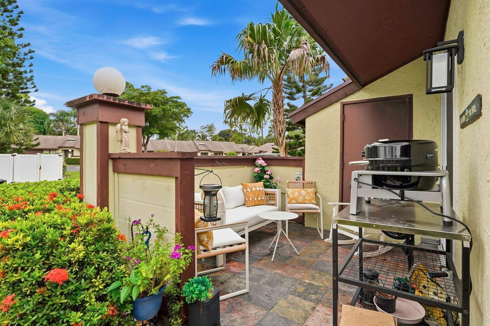 497 Iron Forge Court, Royal Palm Beach FL 33411 photo 2