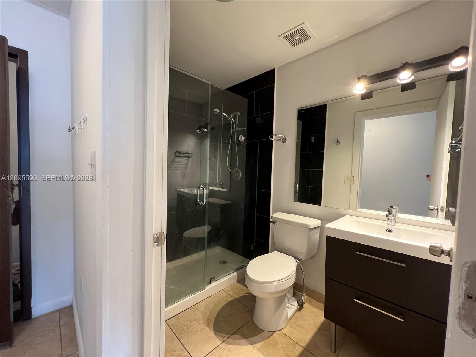 444 SW 3rd St # 5, Miami FL 33130 photo 5
