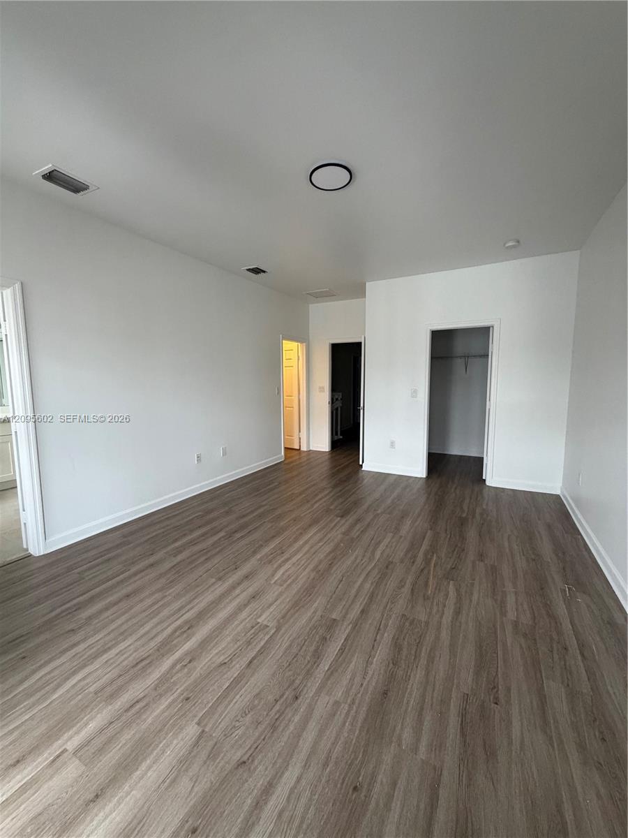 10461 NW 61st st, Doral FL 33178 photo 5