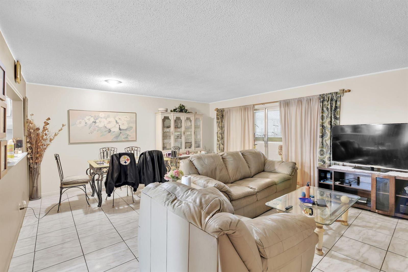 711 LORI Drive # 204, Palm Springs FL 33461 photo 3